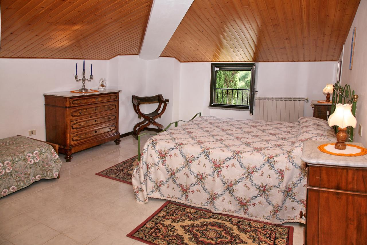 Agriturismo Villa Mozart Nel Verde Gubbio Eksteriør billede