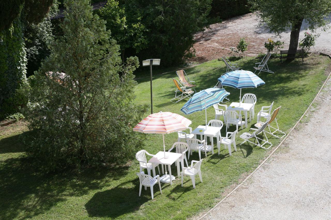 Agriturismo Villa Mozart Nel Verde Gubbio Eksteriør billede