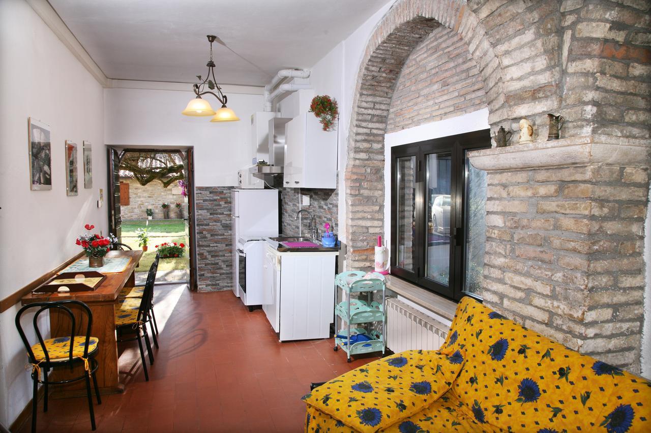 Agriturismo Villa Mozart Nel Verde Gubbio Eksteriør billede