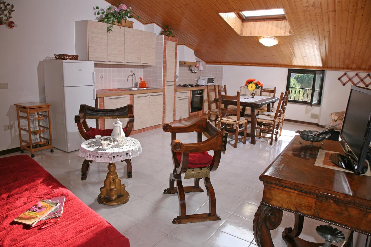 Agriturismo Villa Mozart Nel Verde Gubbio Eksteriør billede