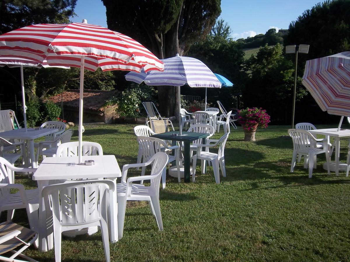 Agriturismo Villa Mozart Nel Verde Gubbio Eksteriør billede