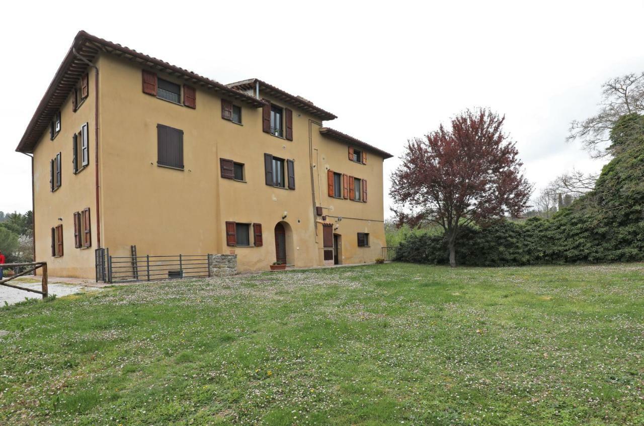 Agriturismo Villa Mozart Nel Verde Gubbio Eksteriør billede