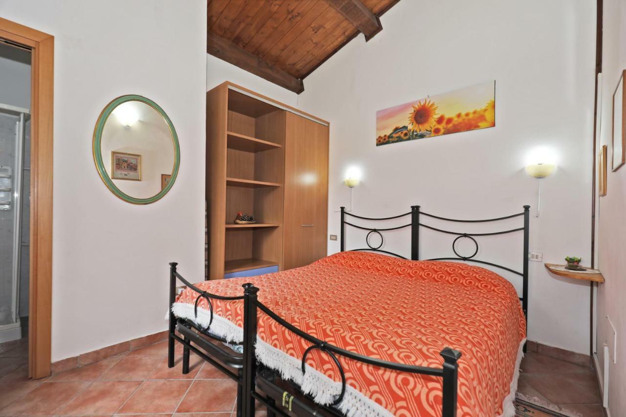 Agriturismo Villa Mozart Nel Verde Gubbio Eksteriør billede