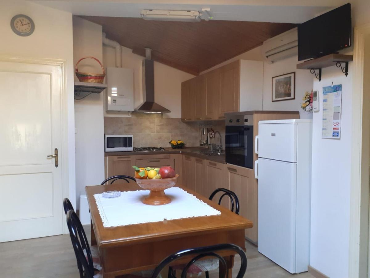 Agriturismo Villa Mozart Nel Verde Gubbio Eksteriør billede